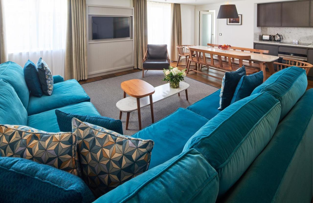 Cheval The Edinburgh Grand Aparthotel Eksteriør bilde A typical apartment at the residence