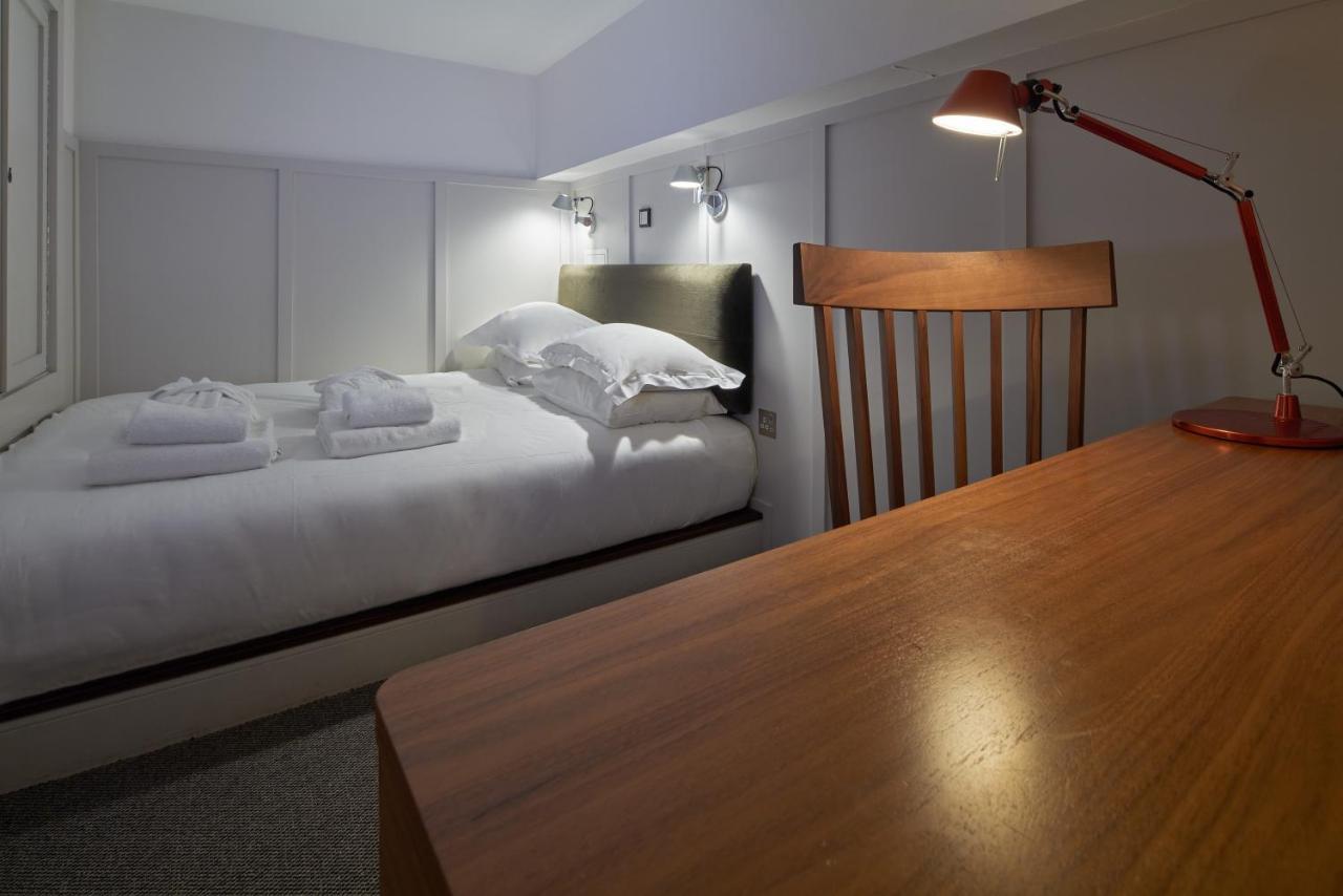 Cheval The Edinburgh Grand Aparthotel Eksteriør bilde A room at the hotel
