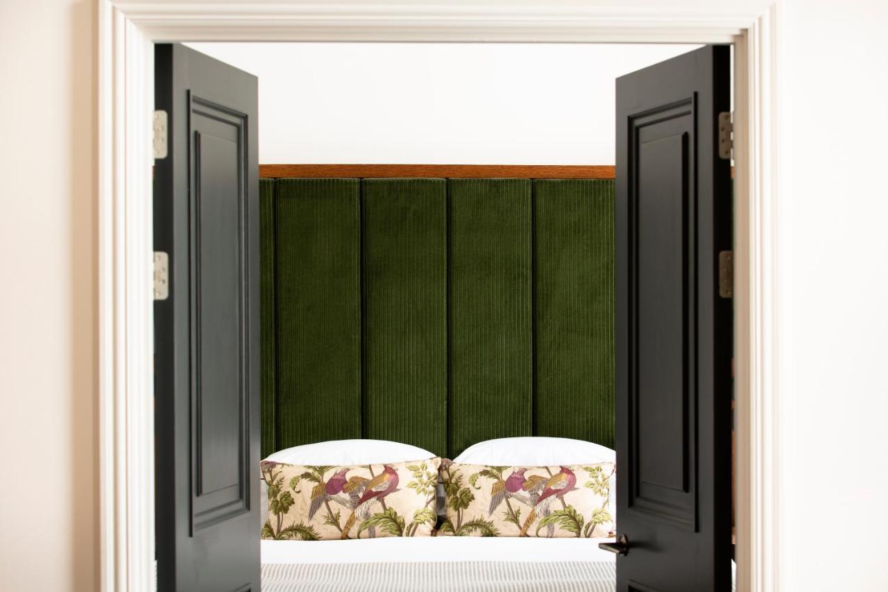Cheval The Edinburgh Grand Aparthotel Eksteriør bilde A bedroom at the hotel